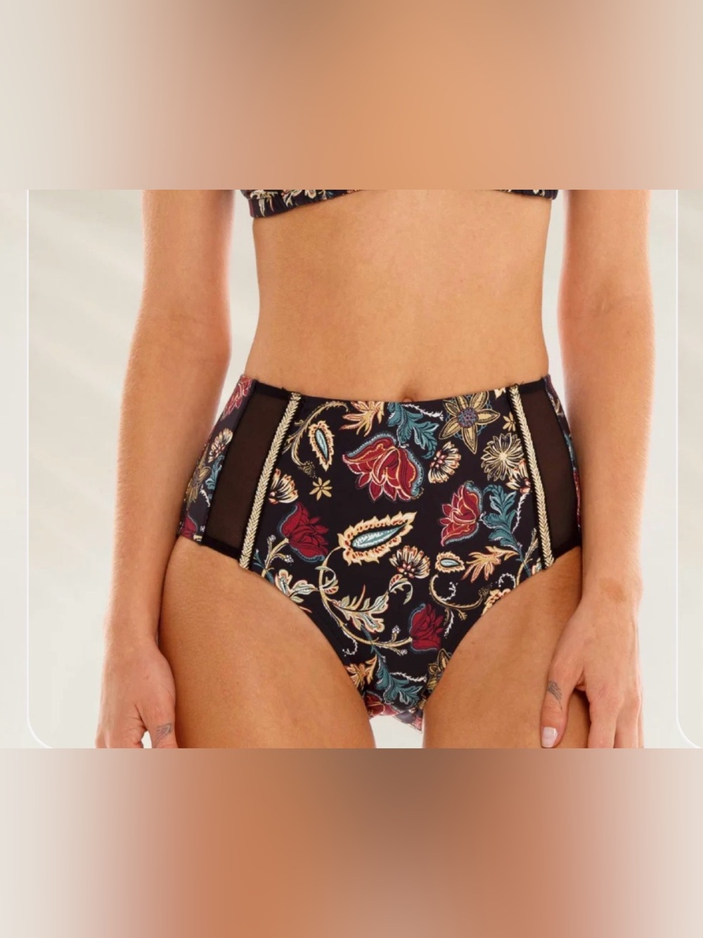 Black Floral Ruffle V-Neck Bikini Set - Picture 2 of 9